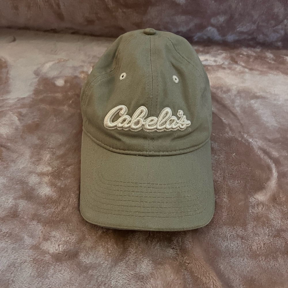 Cabelas hat